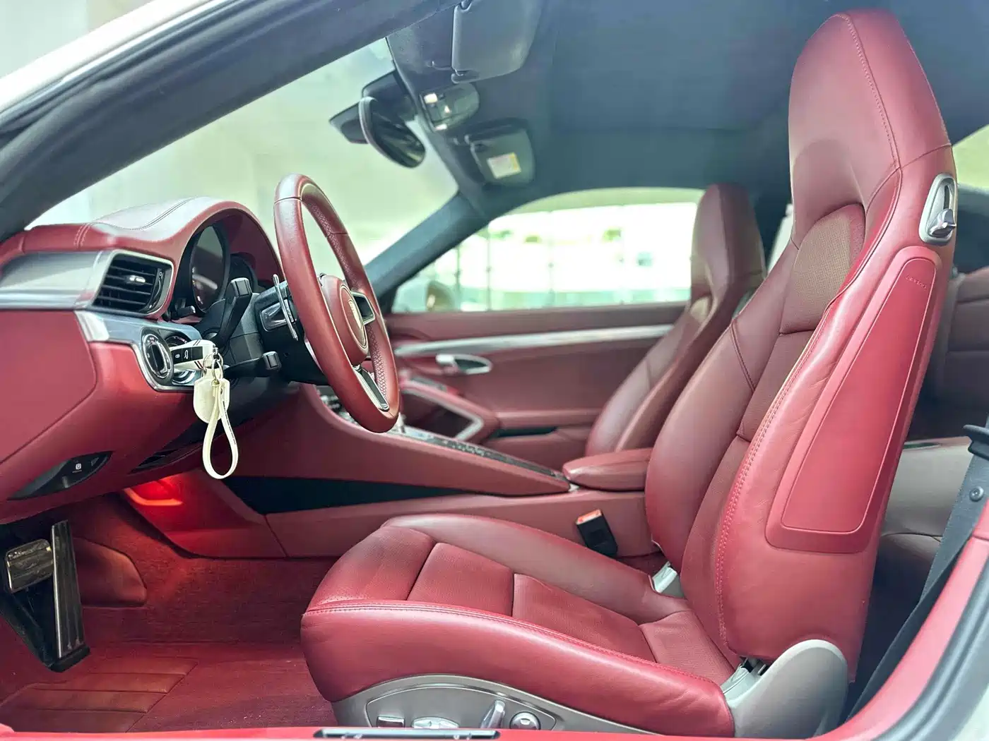 Porsche 911 2016 Carrera 3.0T фото 9