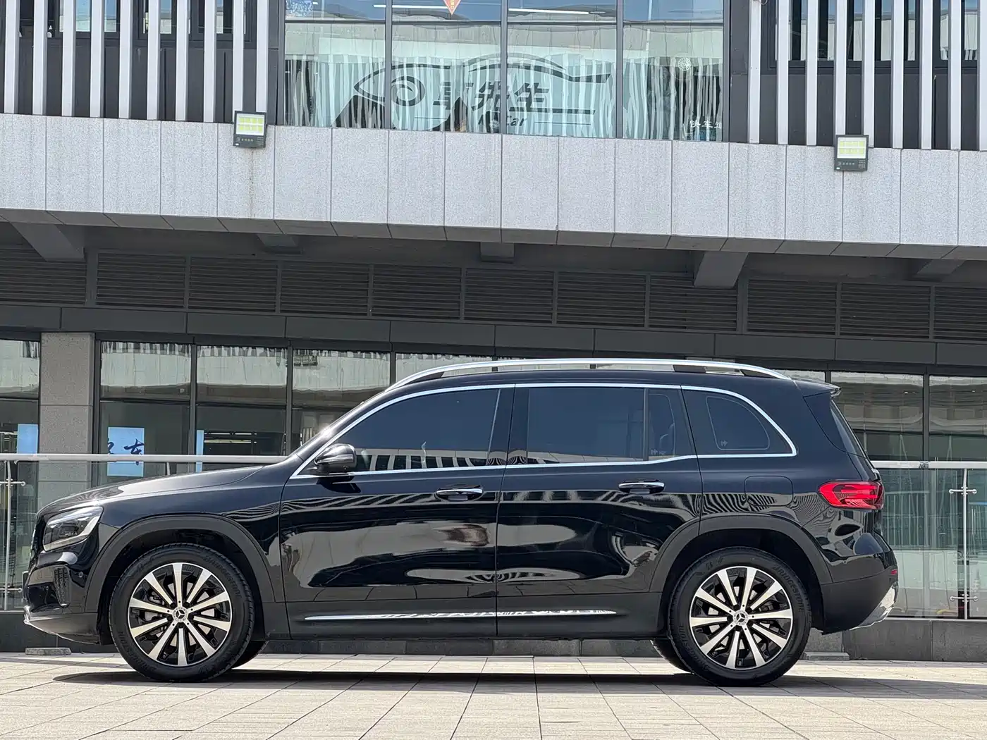 Mercedes-Benz GLB 2024 GLB 220 Fashion фото 4