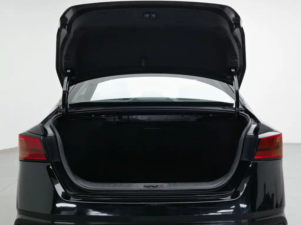 Photo 16 - Nissan Teana