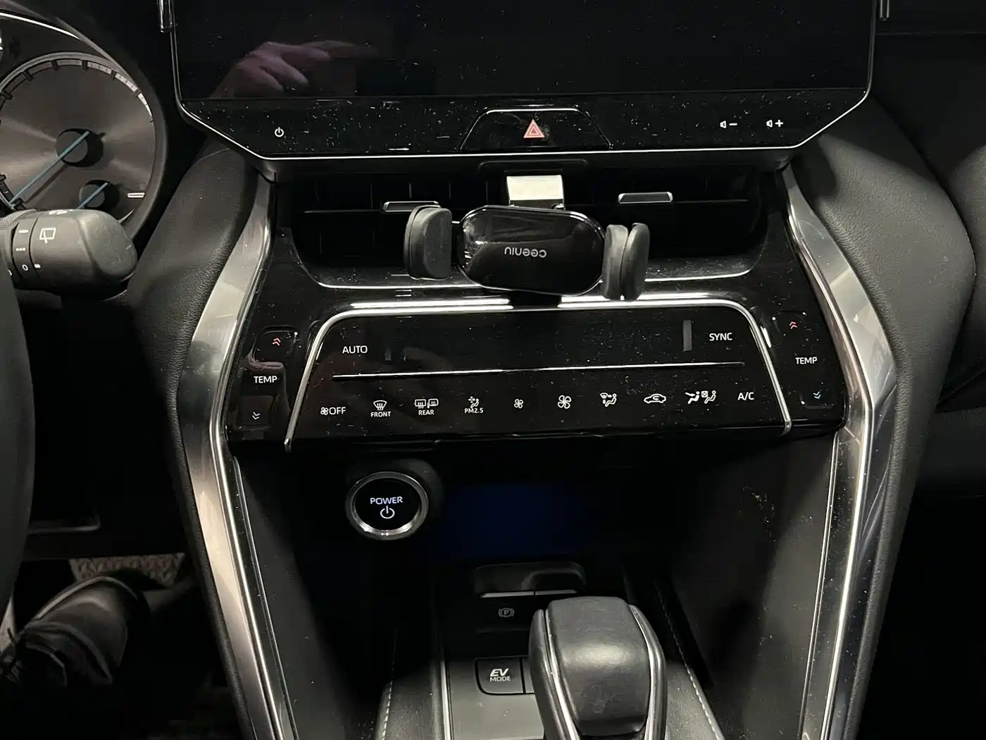 Toyota Venza 2025 2023 2.5L Smart Hybrid FWD Luxury