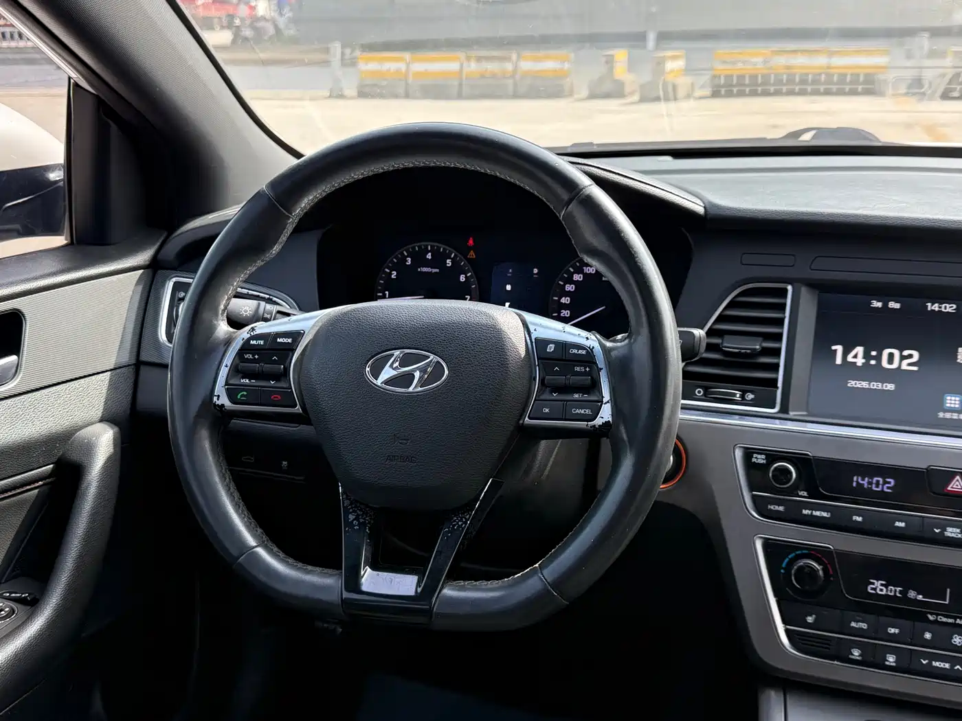 HYUNDAI SONATA