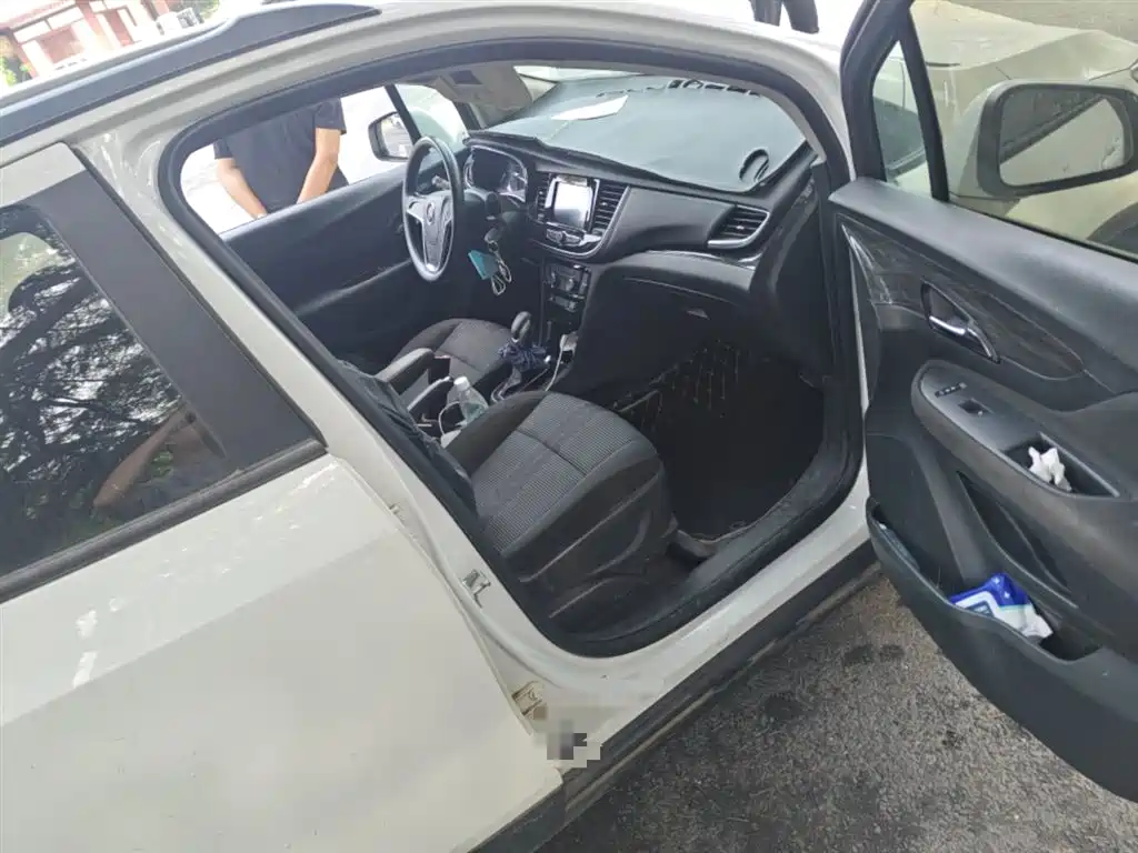 Buick Encore 2018 18T Automatic 2WD Urban Leading фото 20