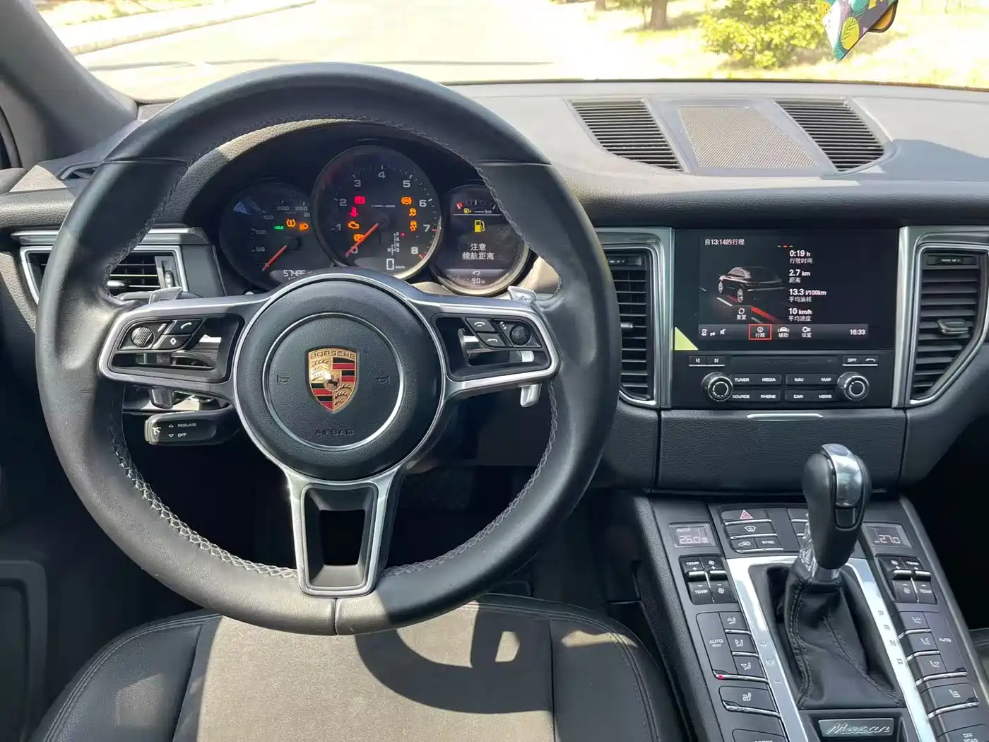 Porsche Macan 2017 Macan 2.0T фото 12