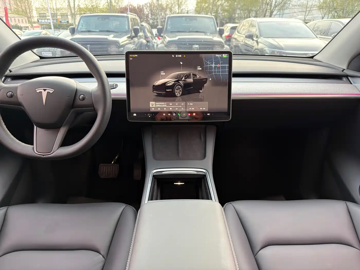 TESLA MODEL Y