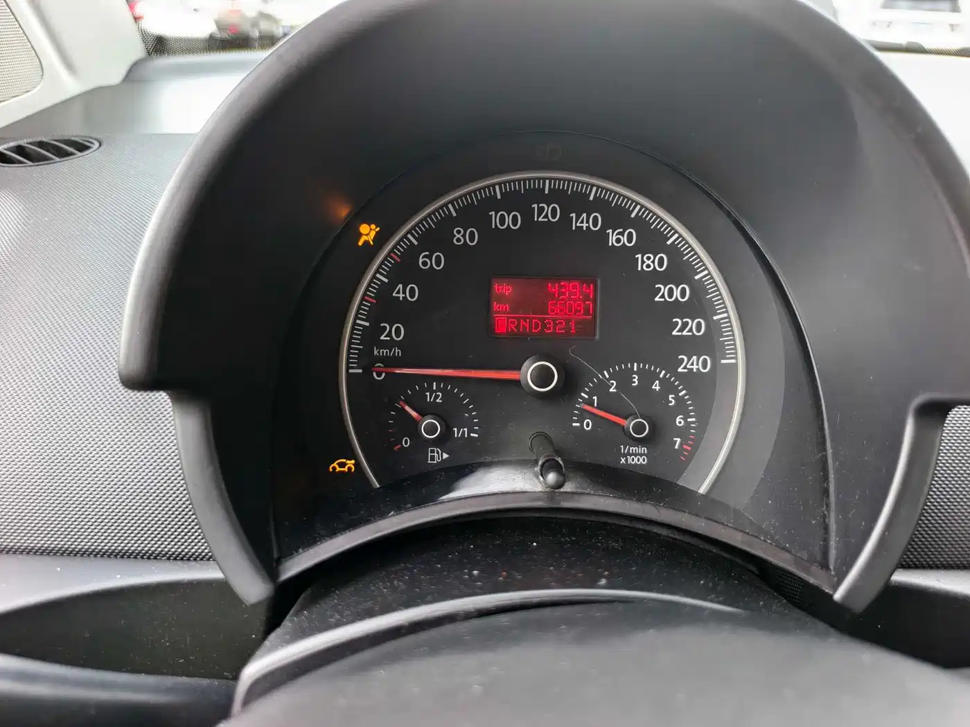 Volkswagen Beetle 2008 1.8T AT Luxury фото 8