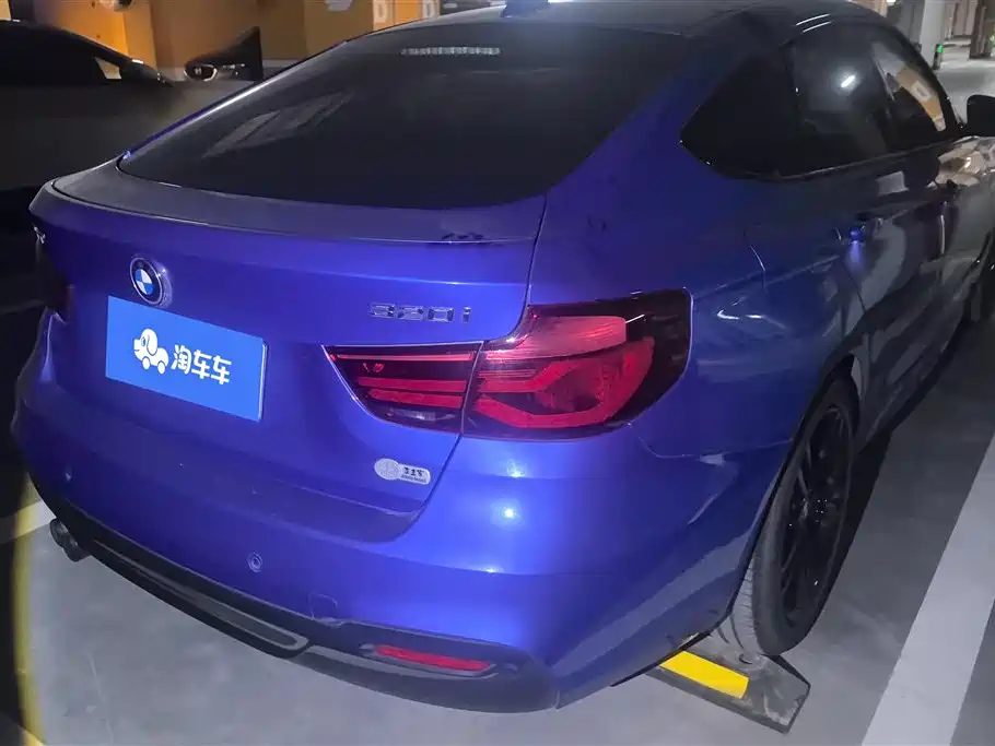 BMW 3 Series GT 2019 320i M Sport Black Night Edition фото 3