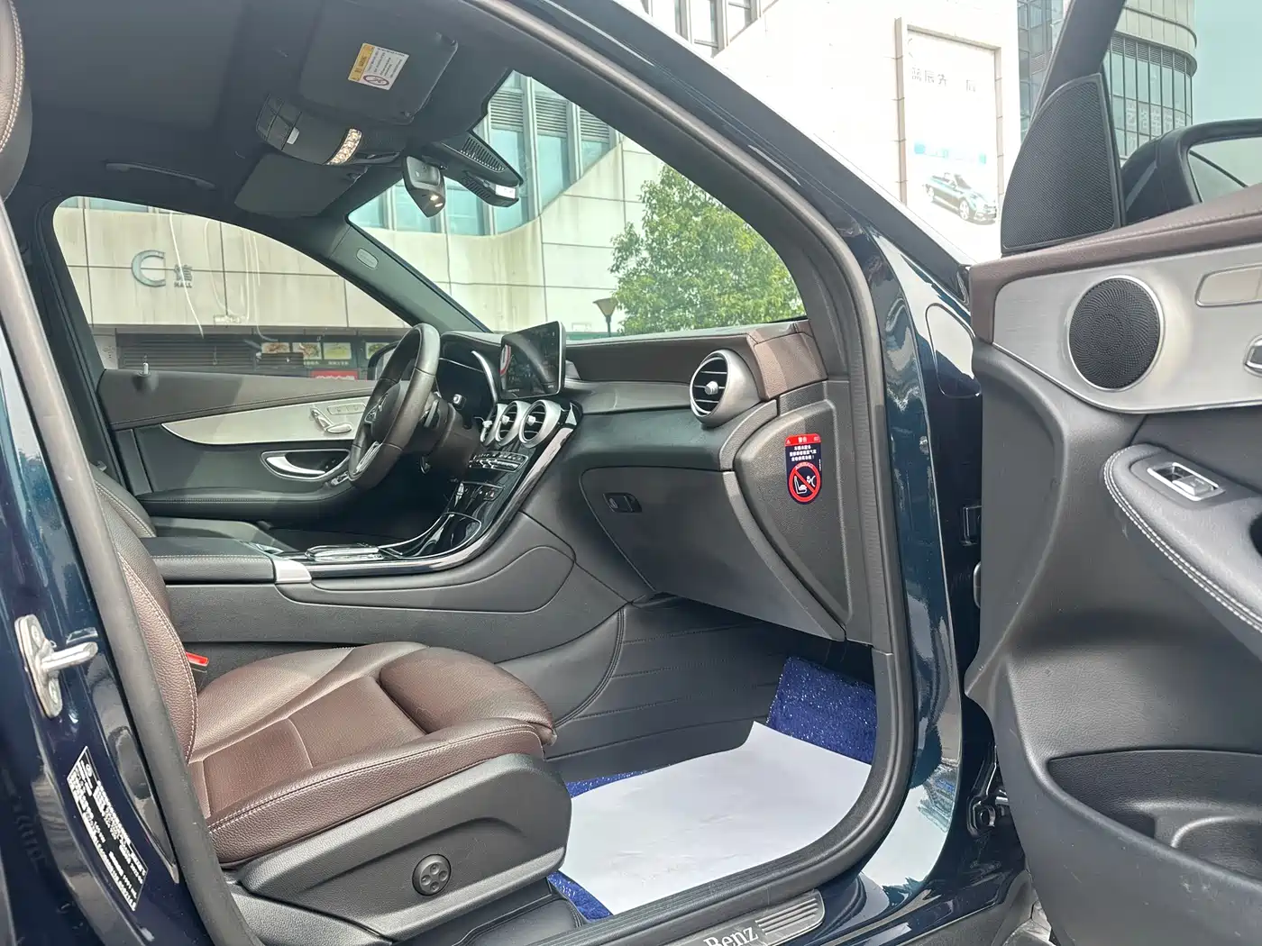 Mercedes-Benz GLC 2022 Model GLC 260 L 4MATIC Dynamic Edition фото 7