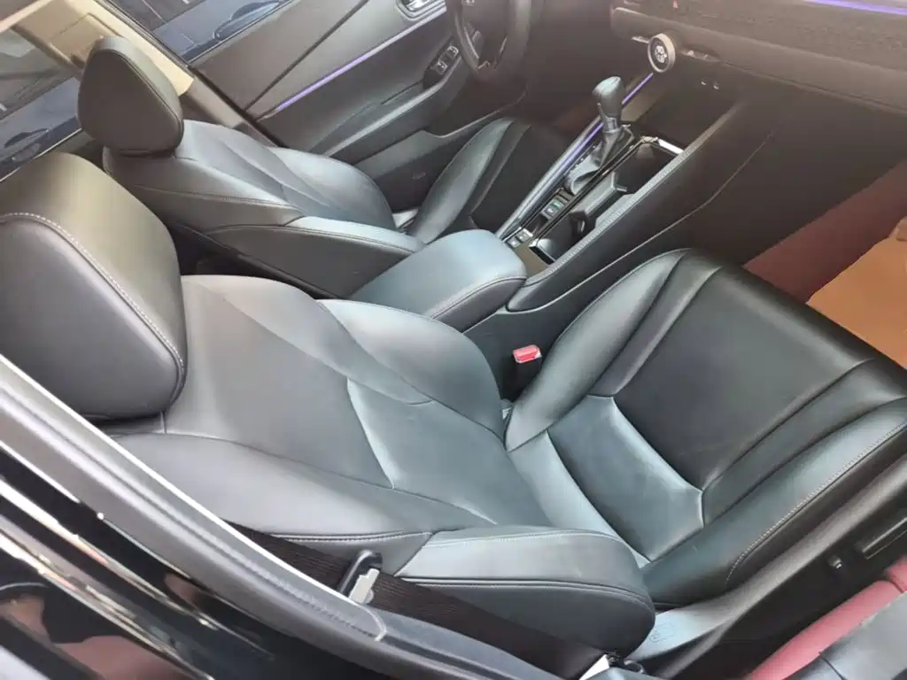 صورة 20 - Honda Accord