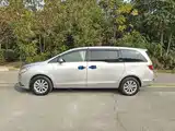Photo 9 - Buick GL8