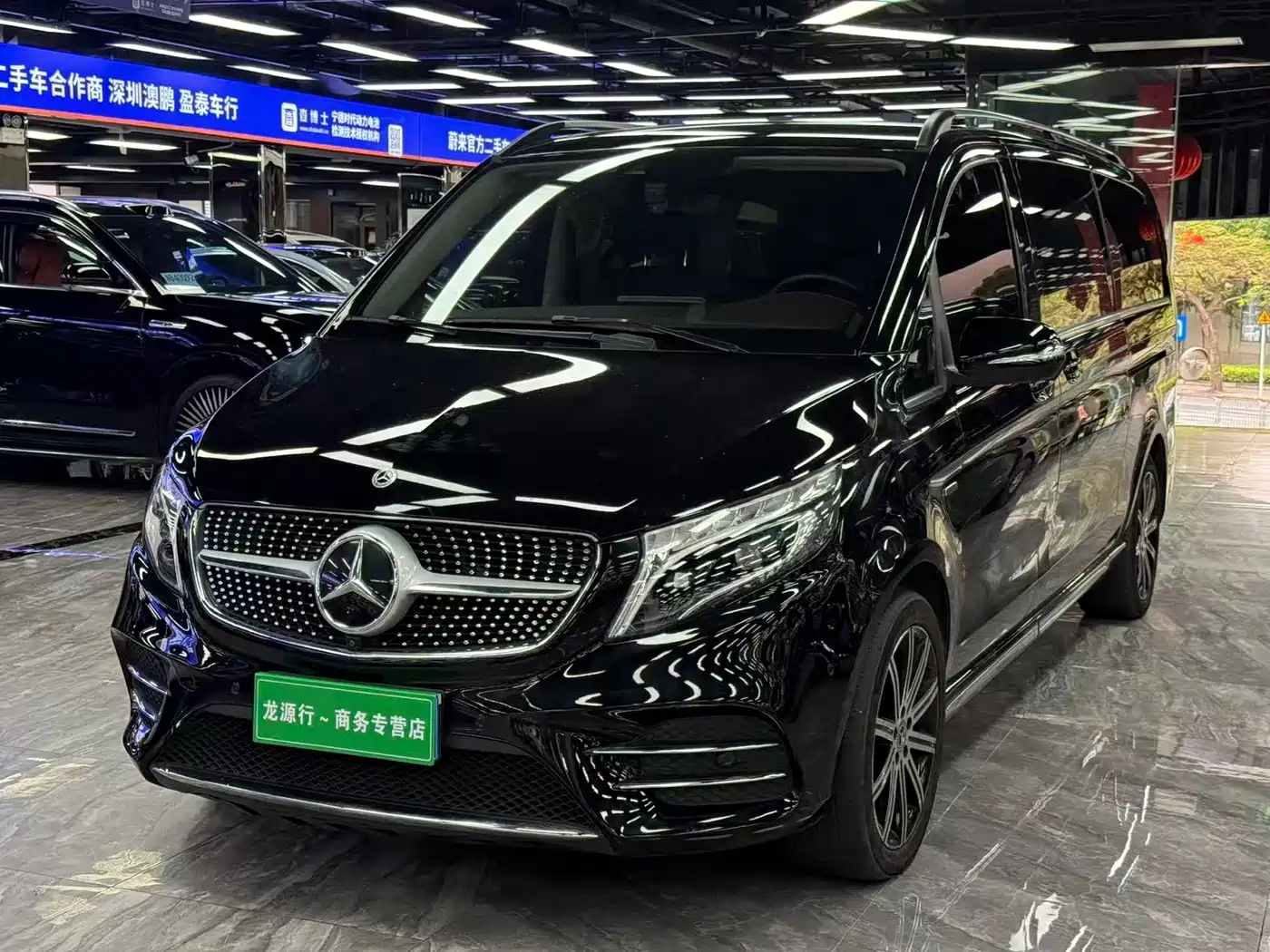 Mercedes-Benz V-Class 2022 V 260 L Long Wheelbase Luxury Edition