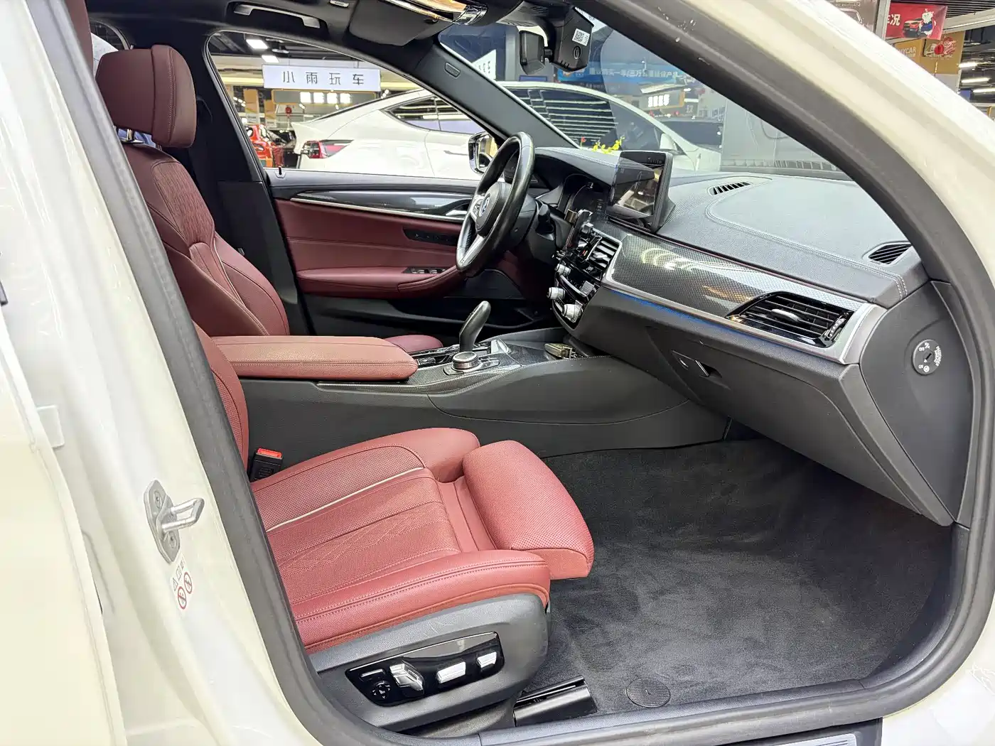 BMW 5 Series New Energy 2022 Facelift II 535Le Pioneer Edition M Sport Package фото 22