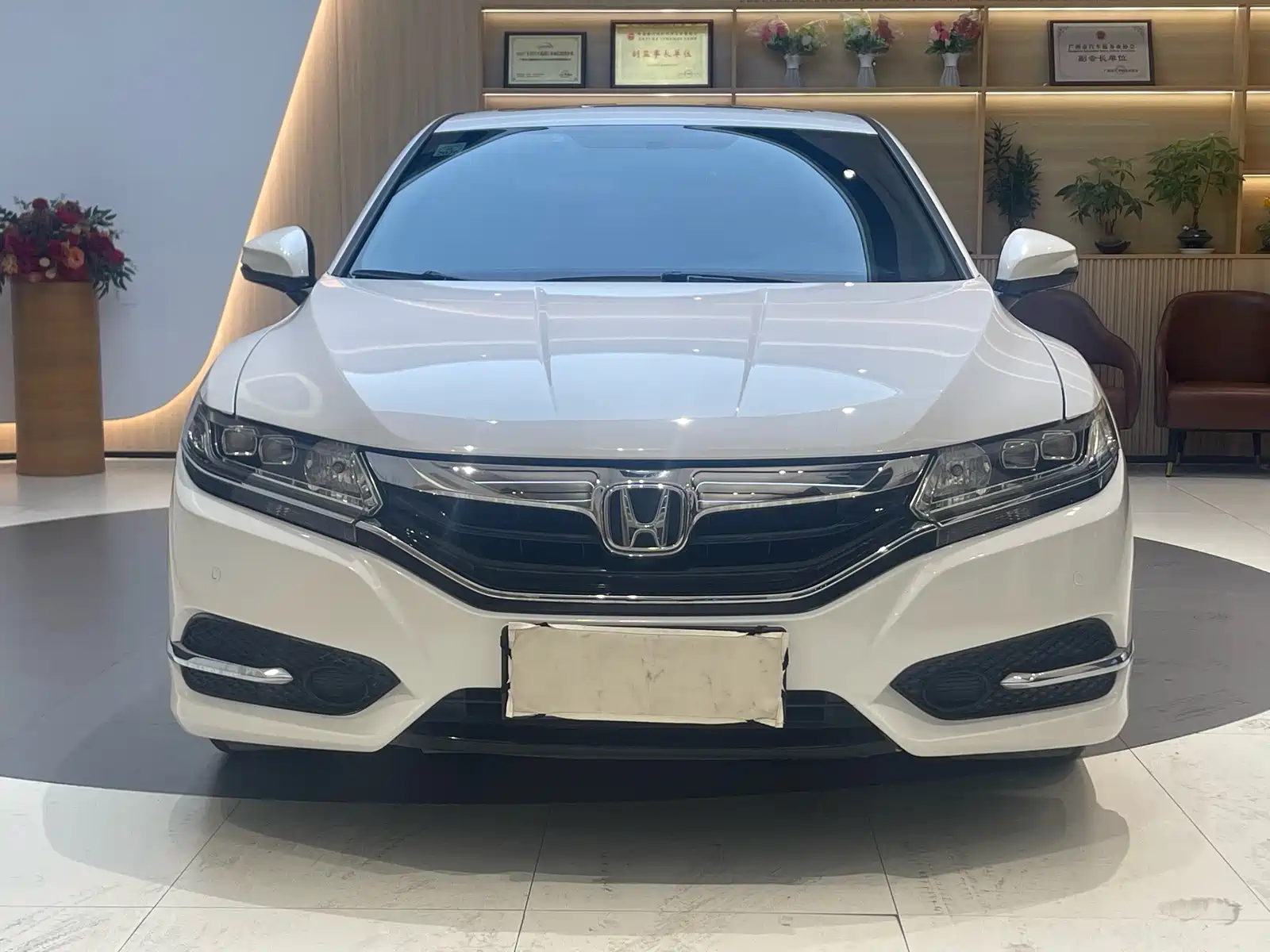Фото 2 - Honda Spirior