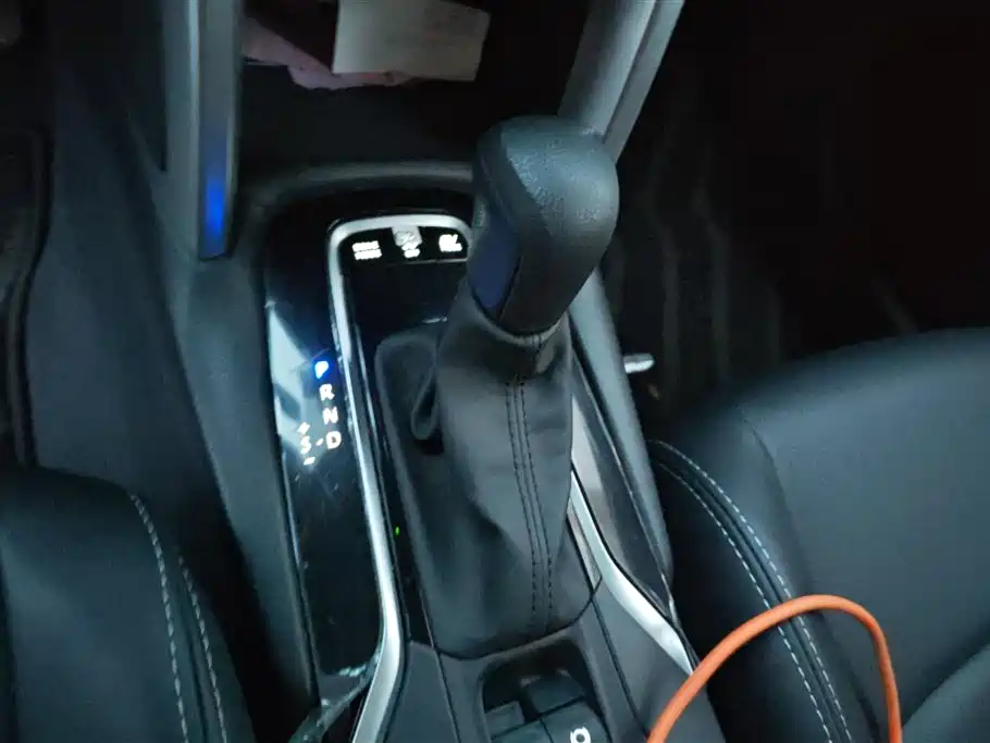 Toyota Corolla Cross 2023 Hybrid 2.0L Elite Edition фото 16