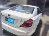 Фото 2 - Geely Emgrand