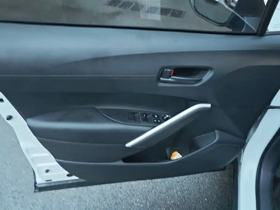 Toyota Corolla Cross 2023 Hybrid 2.0L Elite Edition фото 7