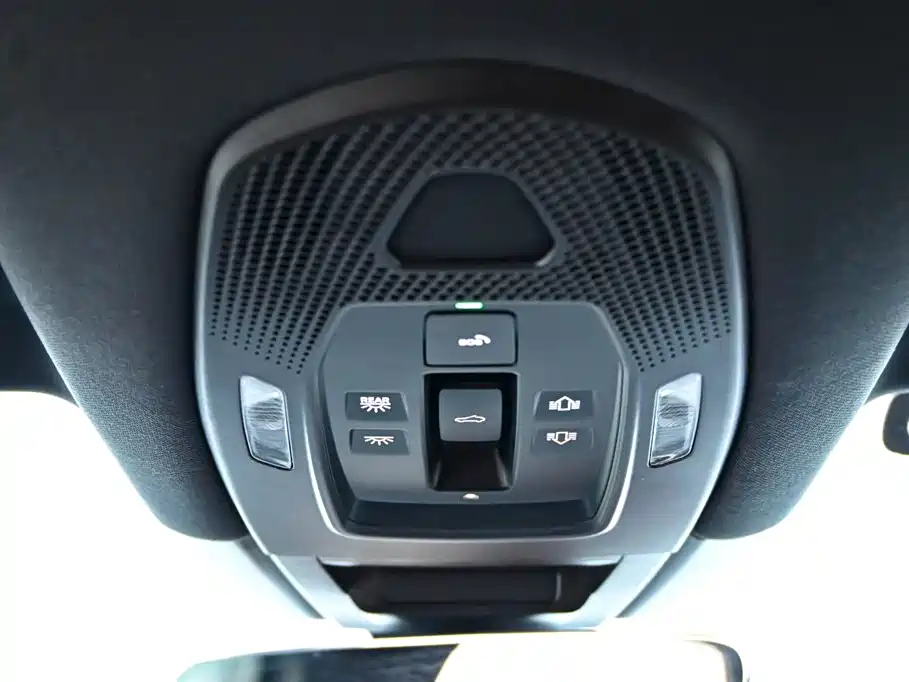 Porsche Cayenne New Energy 2024 Cayenne E-Hybrid 2.0T фото 35