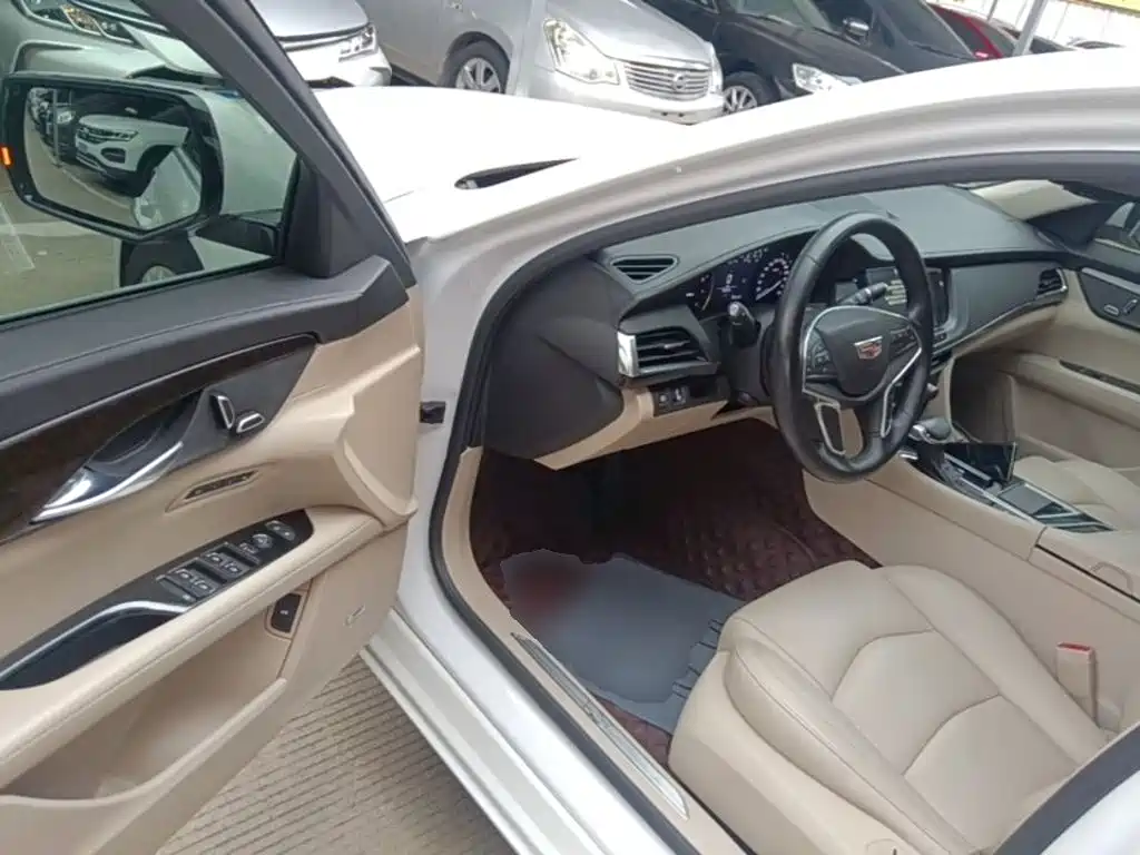 Фото 16 - Cadillac CT6