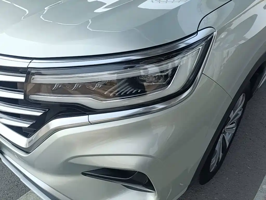 Фото 24 - Roewe RX5 MAX