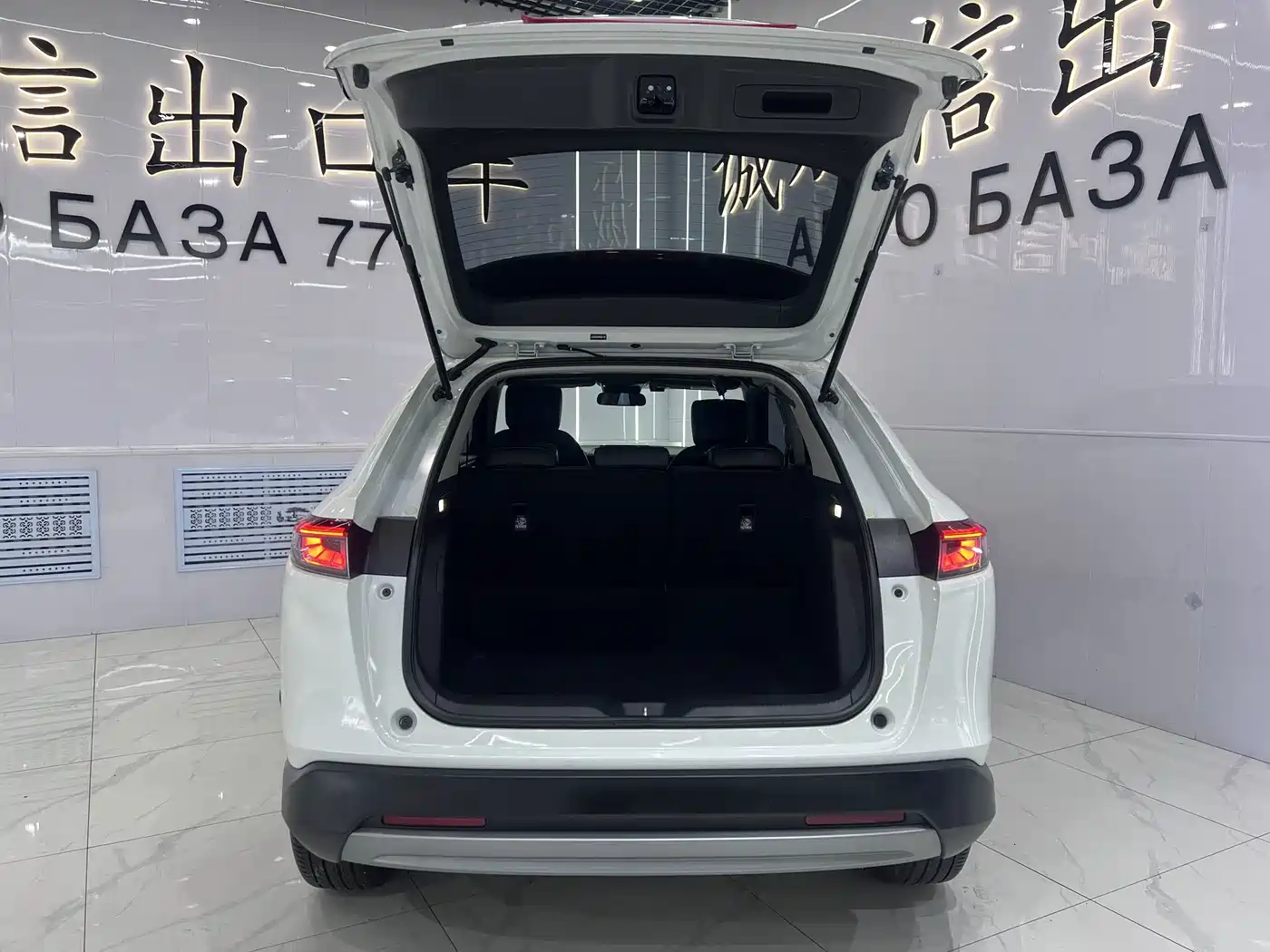 Honda Vezel 2024 2023 1.5L CVT Technology Edition