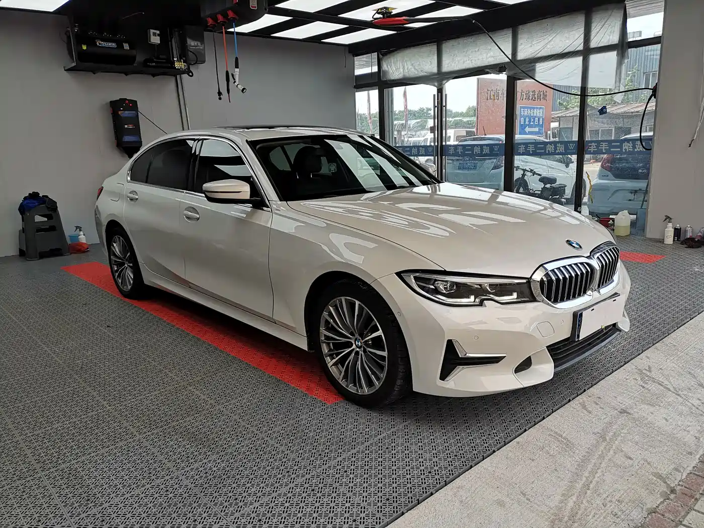 BMW 3 Series 2020 325Li Launch Edition