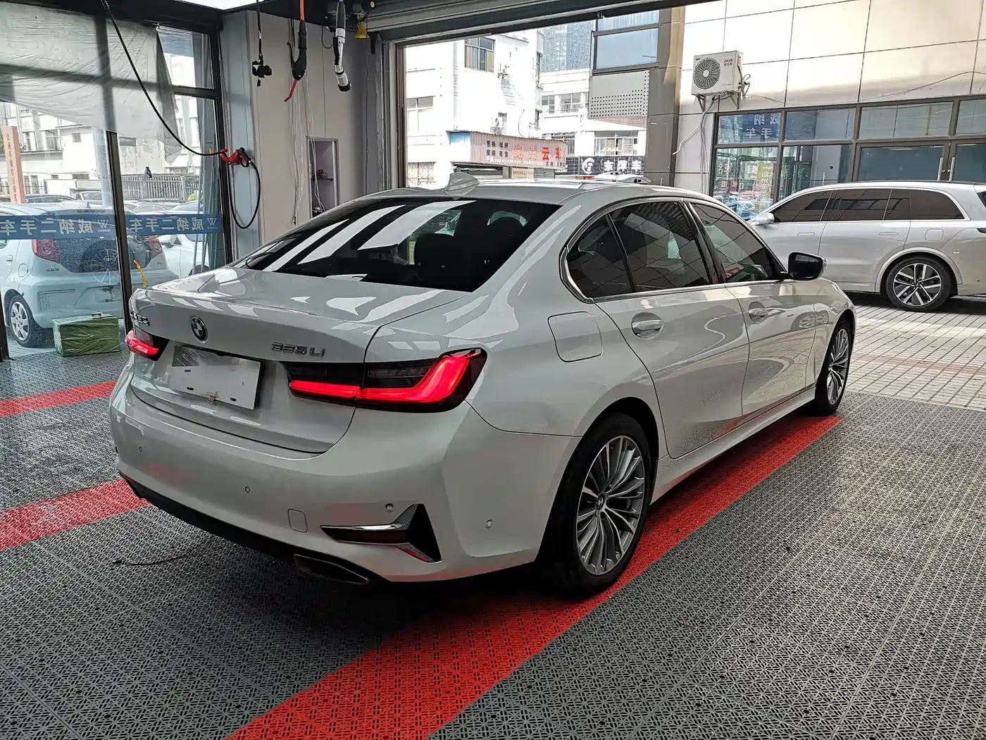 BMW 3 Series 2020 325Li Launch Edition фото 4