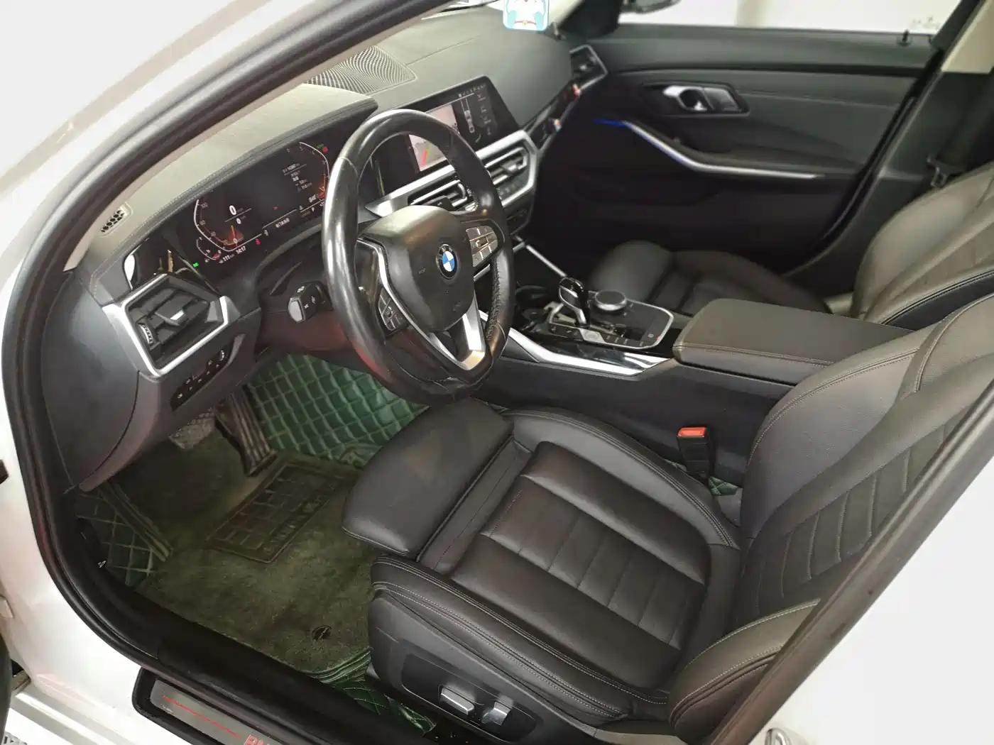 BMW 3 Series 2020 325Li Launch Edition фото 10