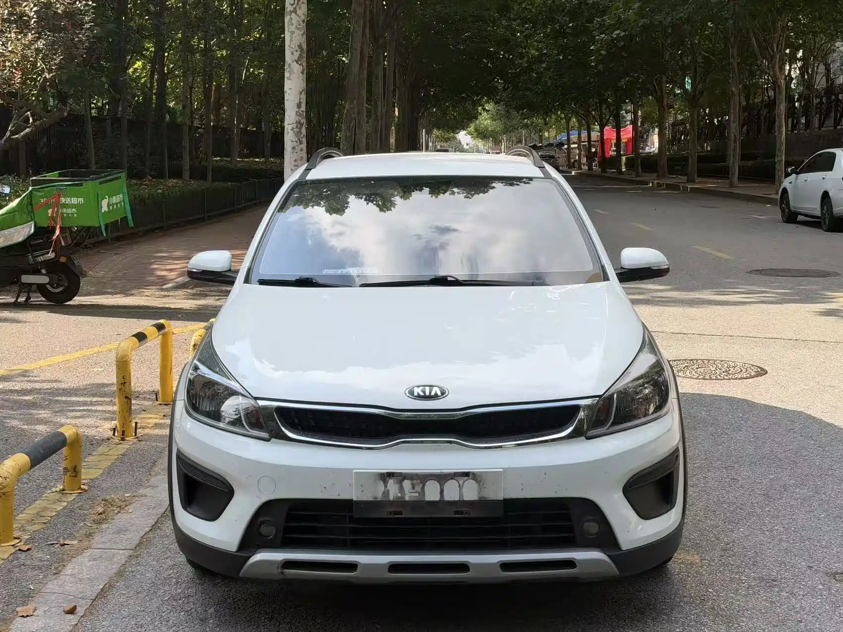 Photo 2 - Kia KX CROSS
