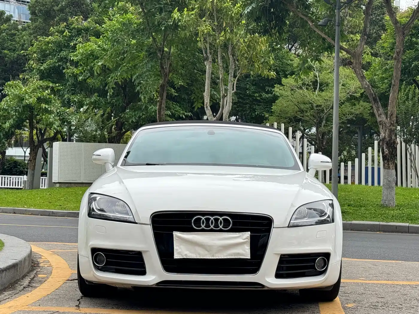 Audi TT 2011 TT Roadster 2.0TFSI фото 2