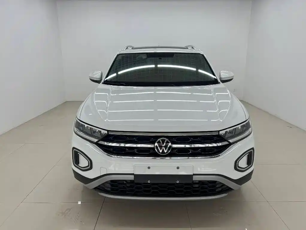 Photo 2 - Volkswagen T-ROC