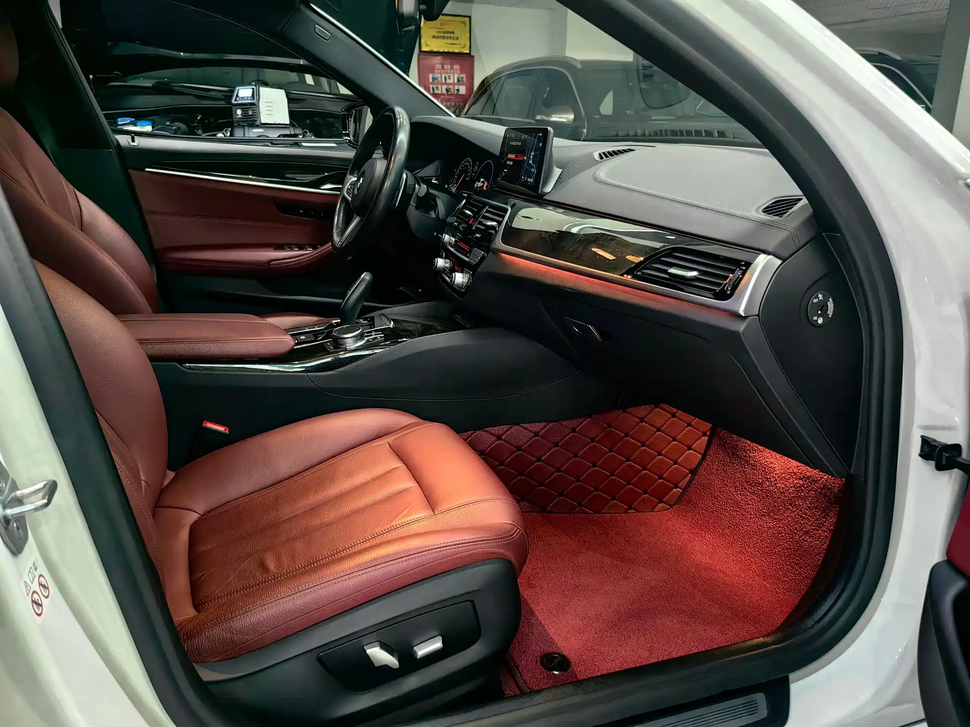 Photo 7 - BMW 5 Series