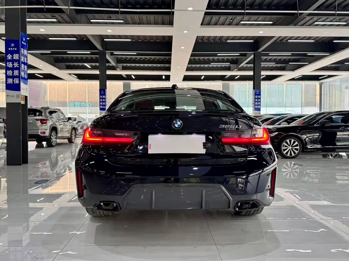 BMW 3 Series 2024 325Li M Sport Shadowline Package фото 8