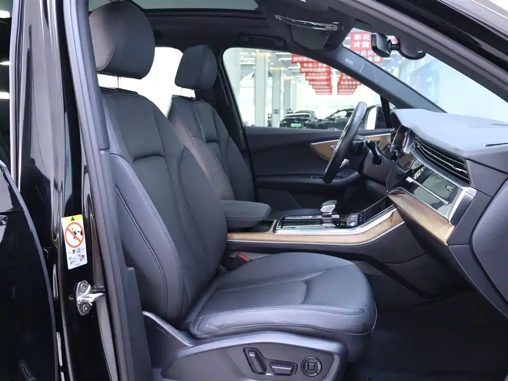 Audi Q7 2022 55 TFSI quattro S line Ice & Snow Edition фото 20