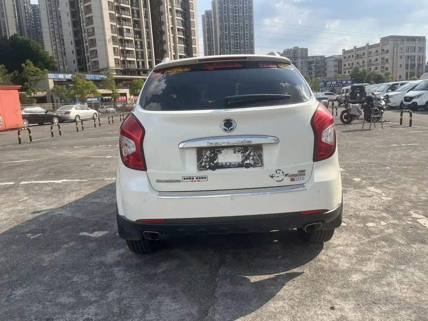 SsangYong Korando 2014 2014 2.0L Gasoline 4WD Automatic Luxury Navigation Edition