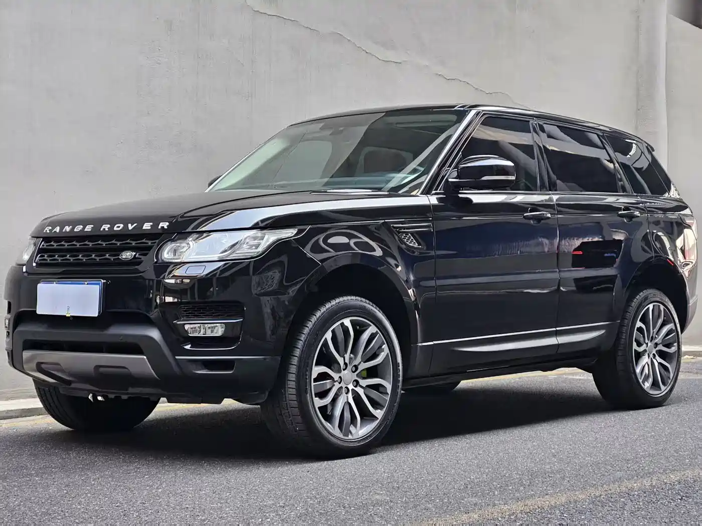 Land Rover Range Rover Sport 2016 Model 3.0 SC V6 HSE