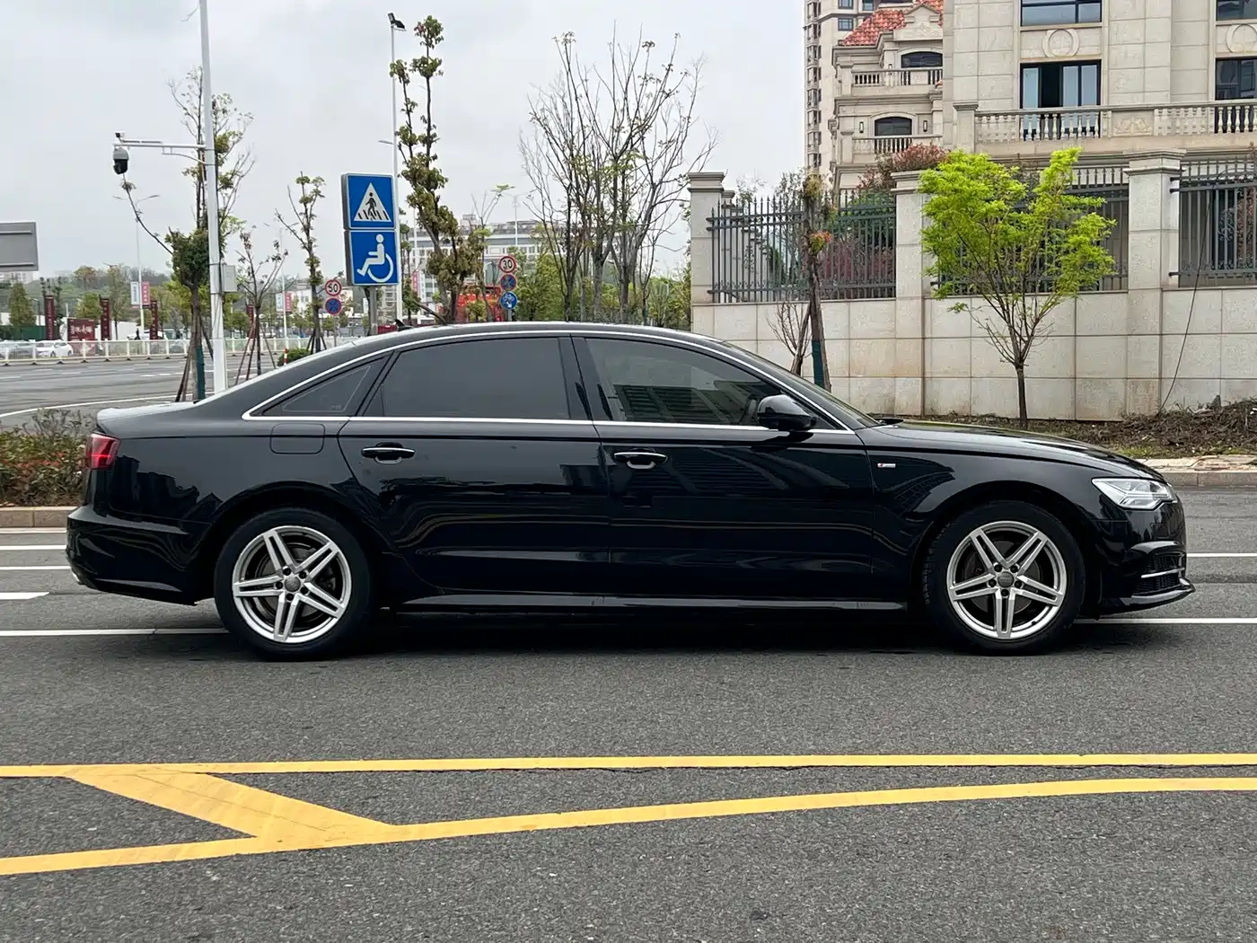 Audi A6L 2018 30th Anniversary 30 FSI Style фото 8