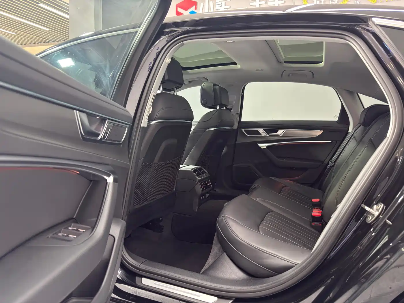 Audi A6L 2023 45 TFSI Premium Selection Elegance фото 5