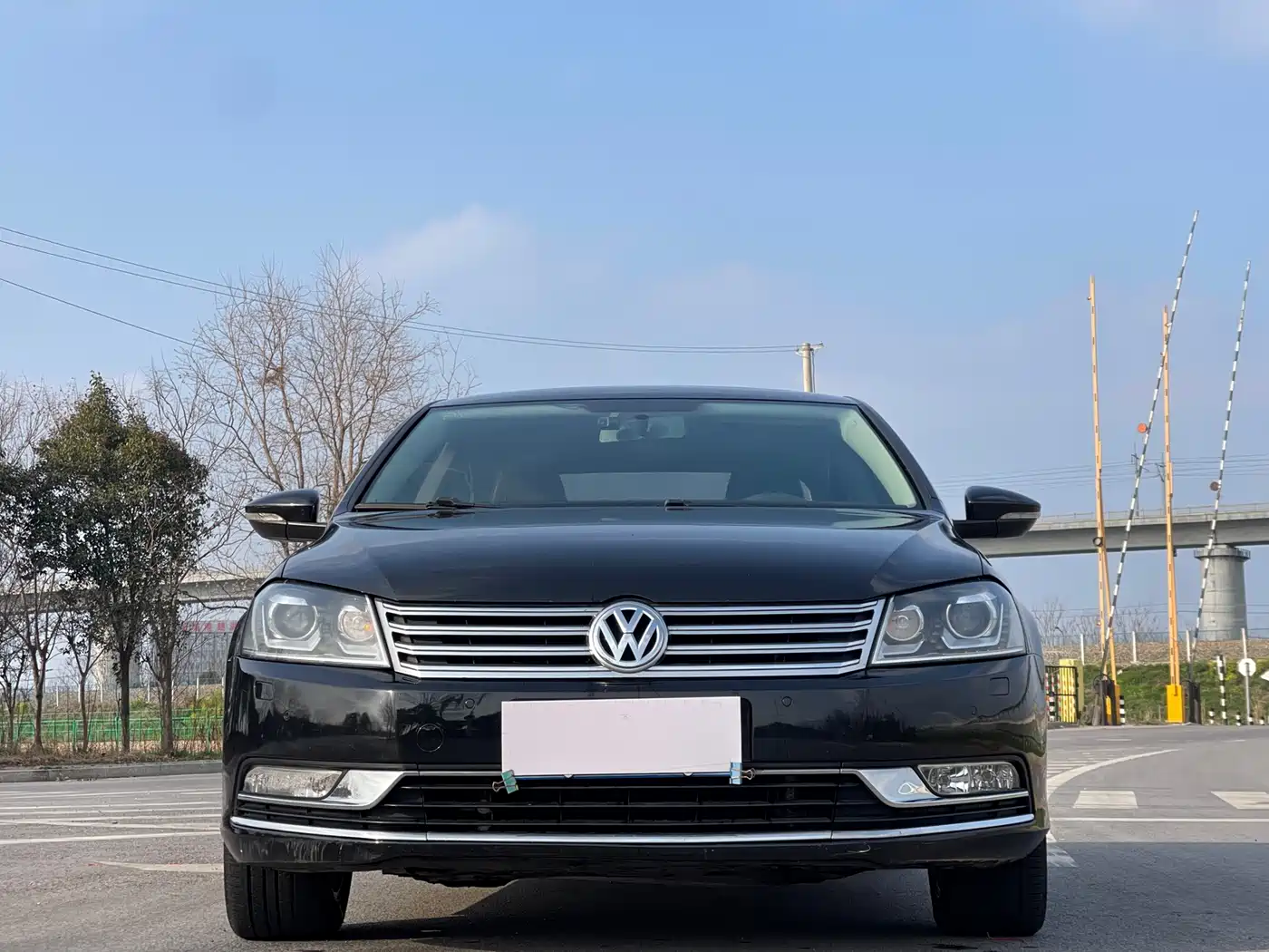 Volkswagen Magotan 2015 Facelift 1.8TSI Luxury фото 2