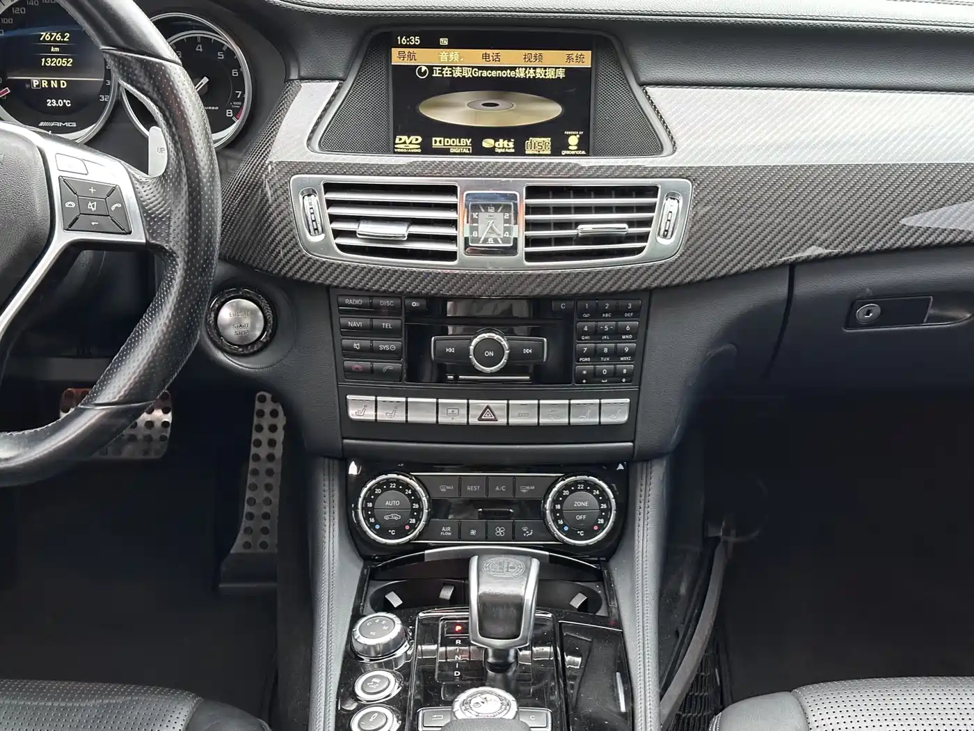 Mercedes-Benz CLS AMG 2012 AMG CLS 63 фото 16
