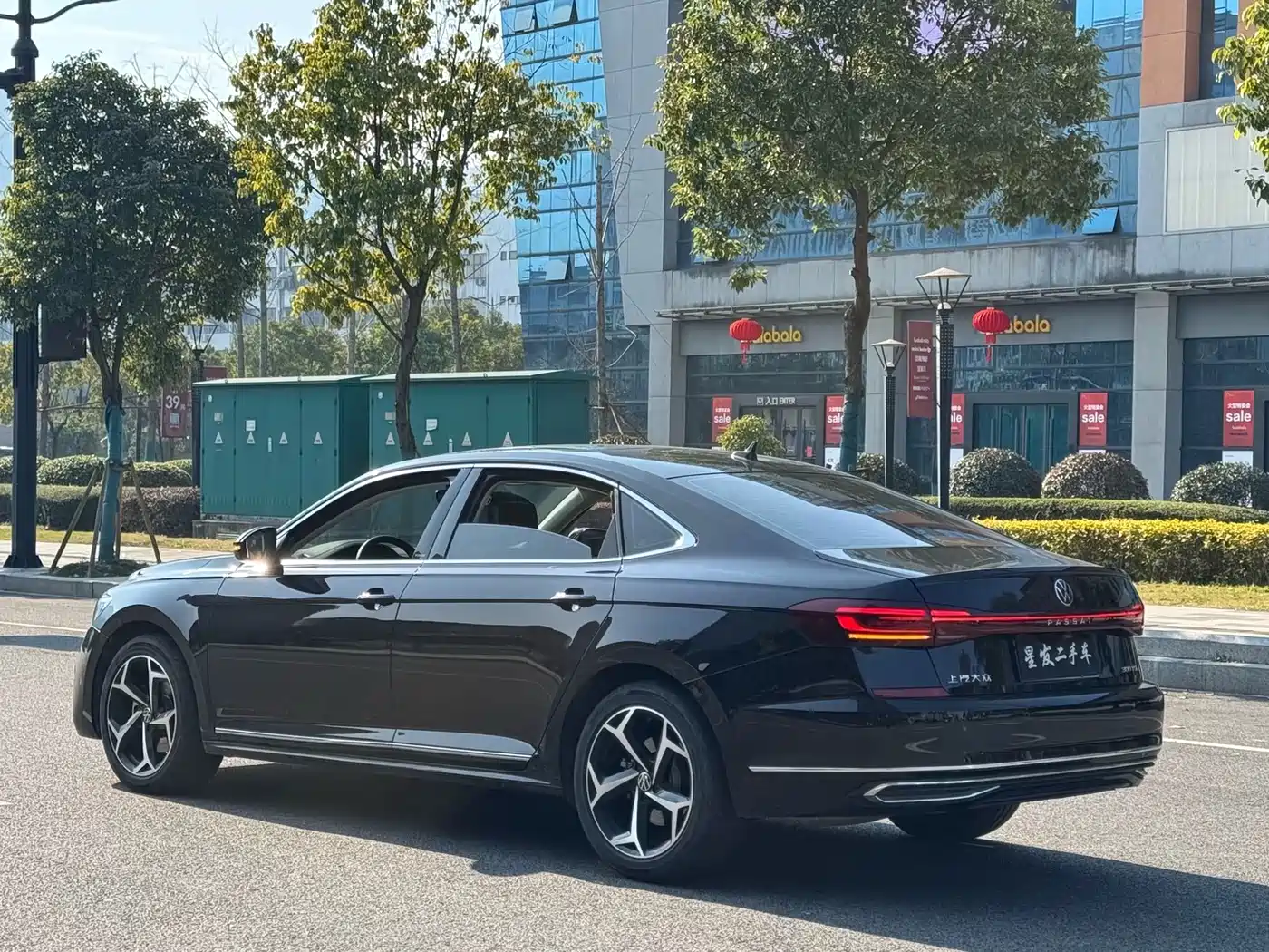 Volkswagen Passat 2025 Outstanding 380TSI Starlight Dragon Soaring Edition фото 7