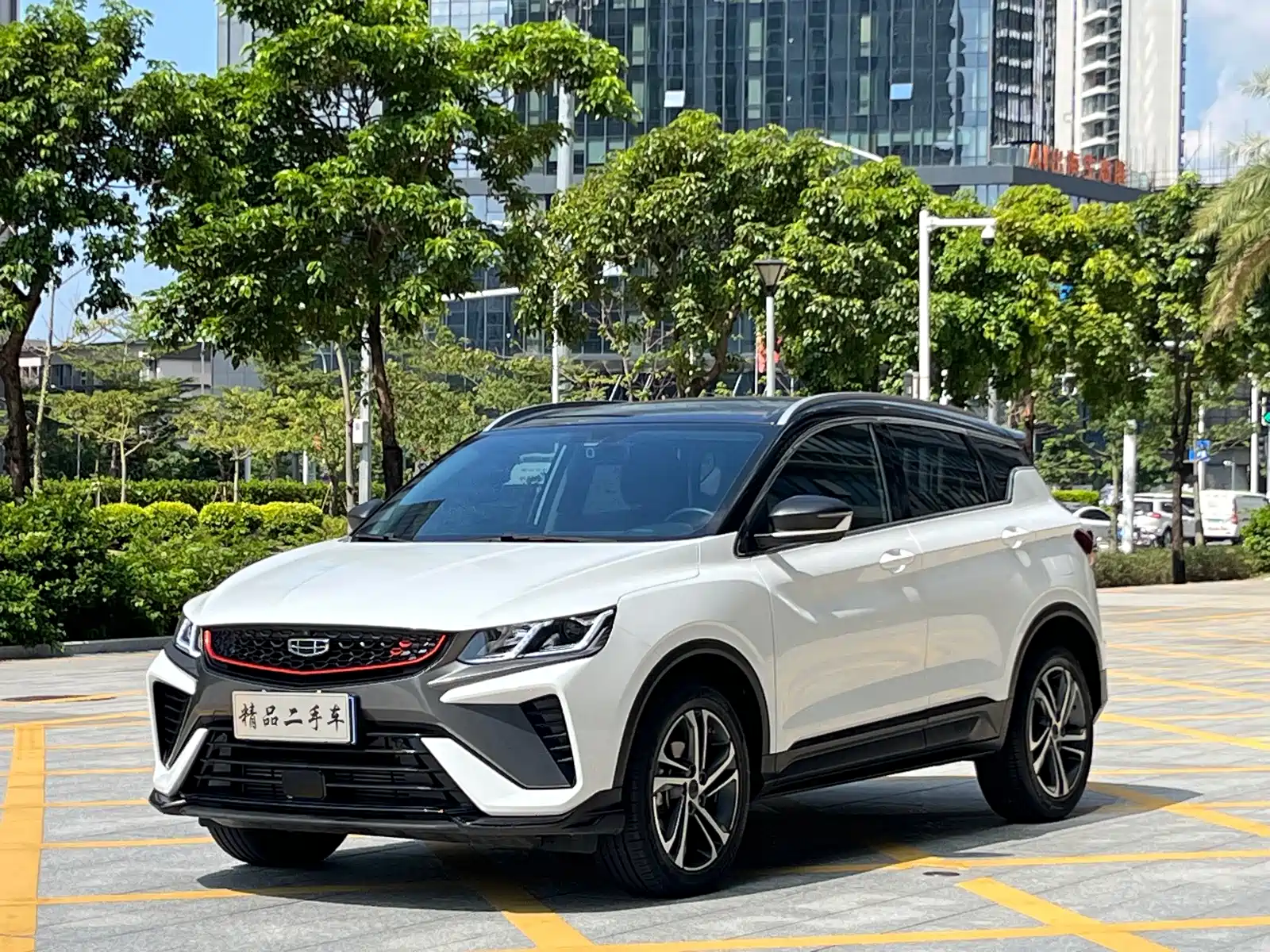 Фото 1 - Geely Coolray
