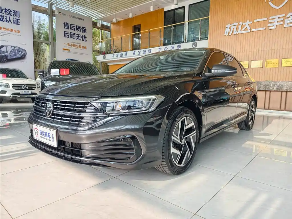 Volkswagen Sagitar 2025 300TSI DSG Surpass Edition