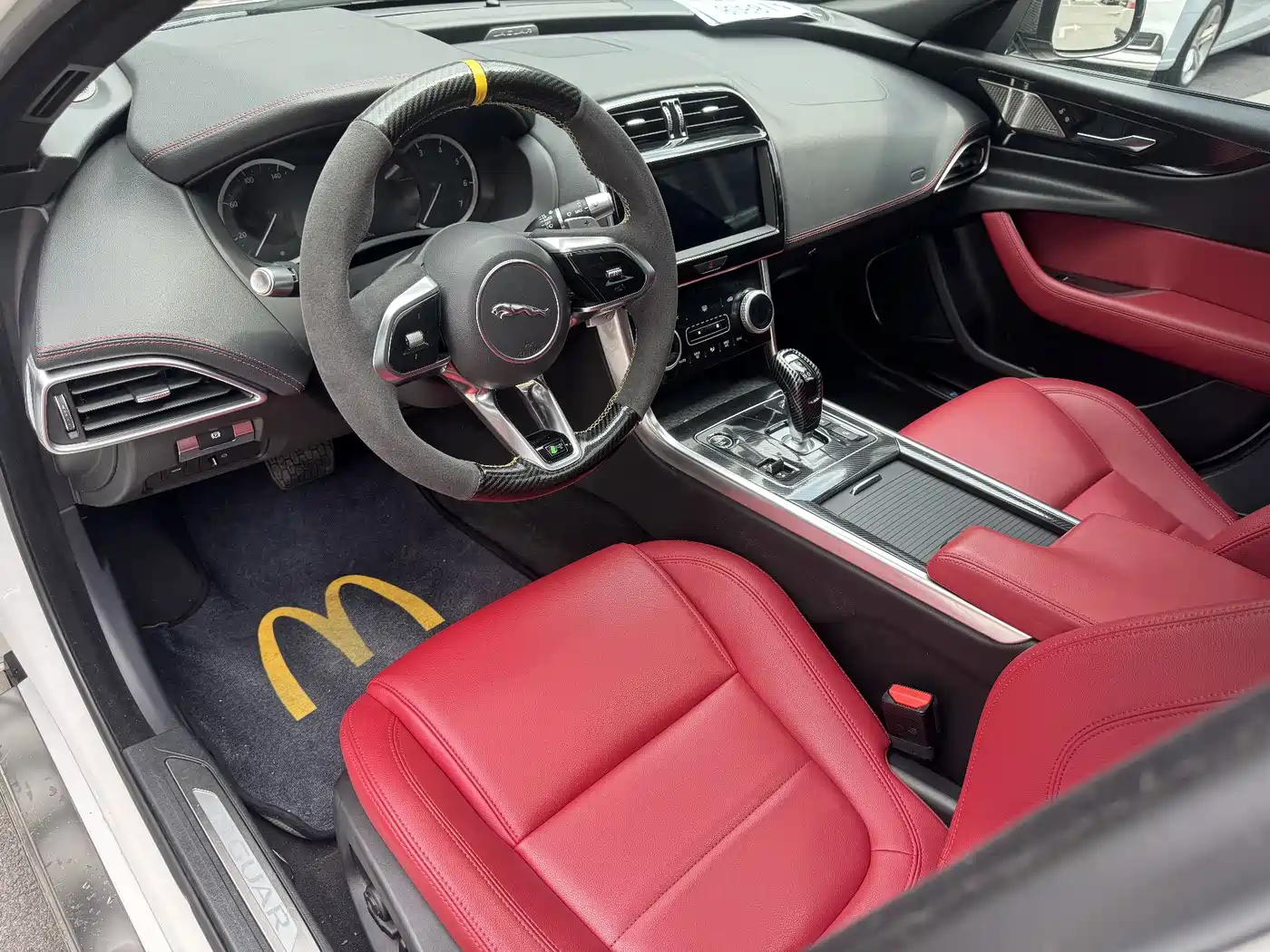 Jaguar XEL 2020 2.0T 200PS R-DYNAMIC S Progressive Sport Edition фото 4