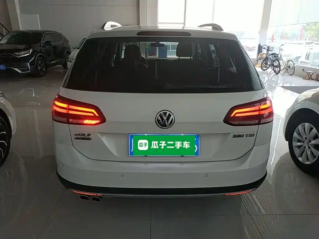 2019 Volkswagen Golf (Import)