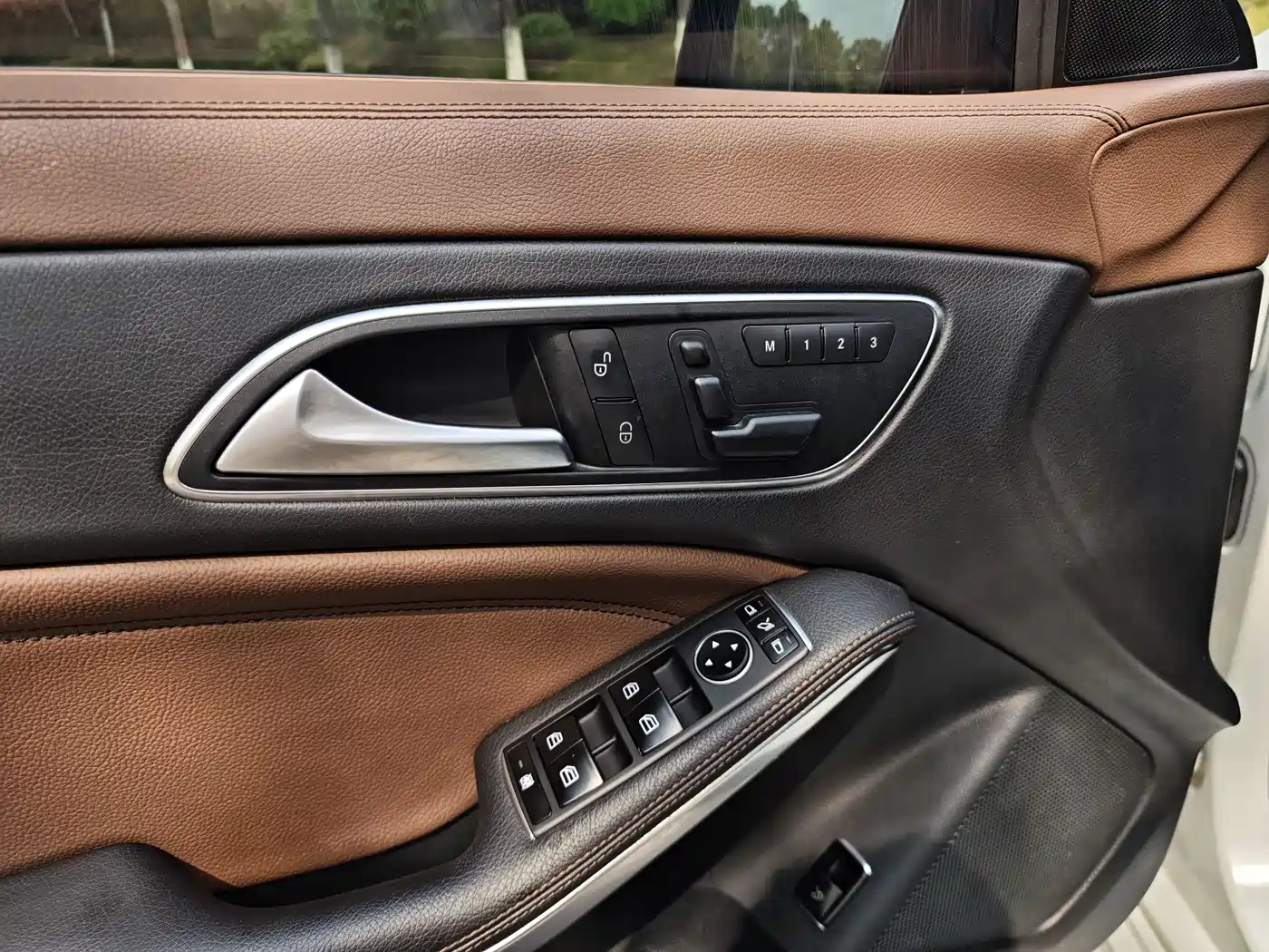 Mercedes-Benz CLA (Import) 2016 CLA 260 4MATIC фото 8