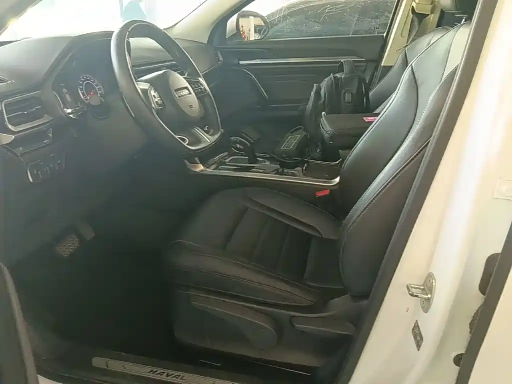 Фото 15 - Haval F5