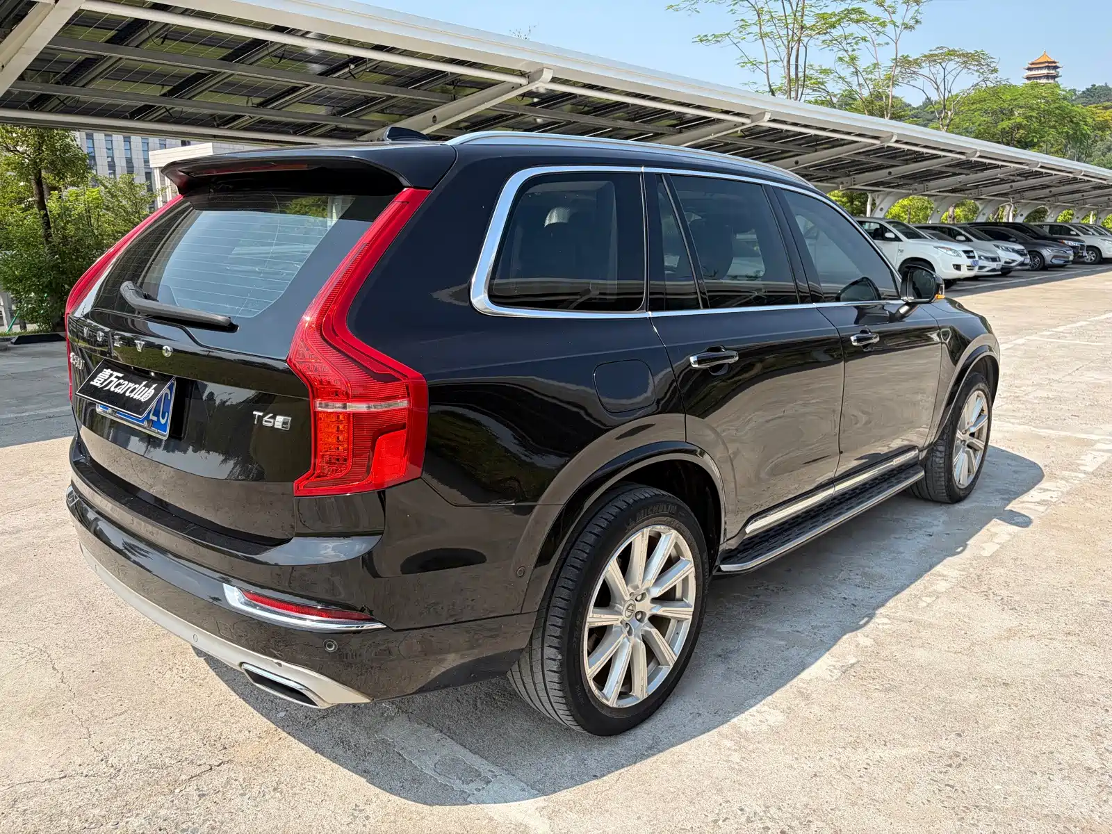 Фото 19 - Volvo XC90