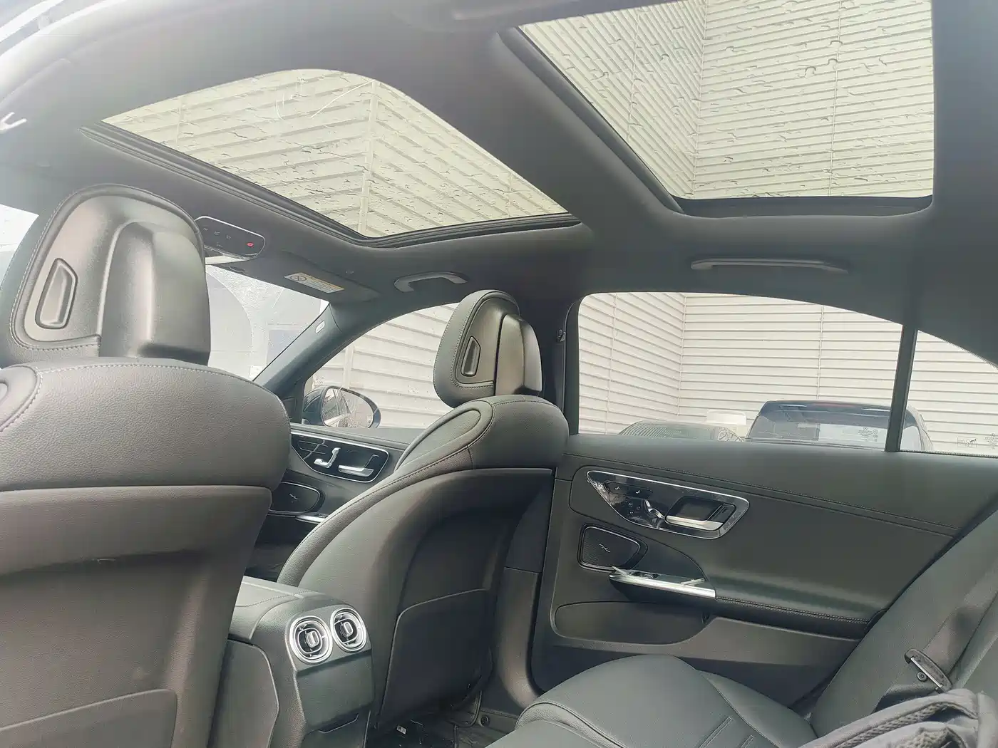 Mercedes-Benz C-Class 2025 C 260 L Sport Edition фото 18