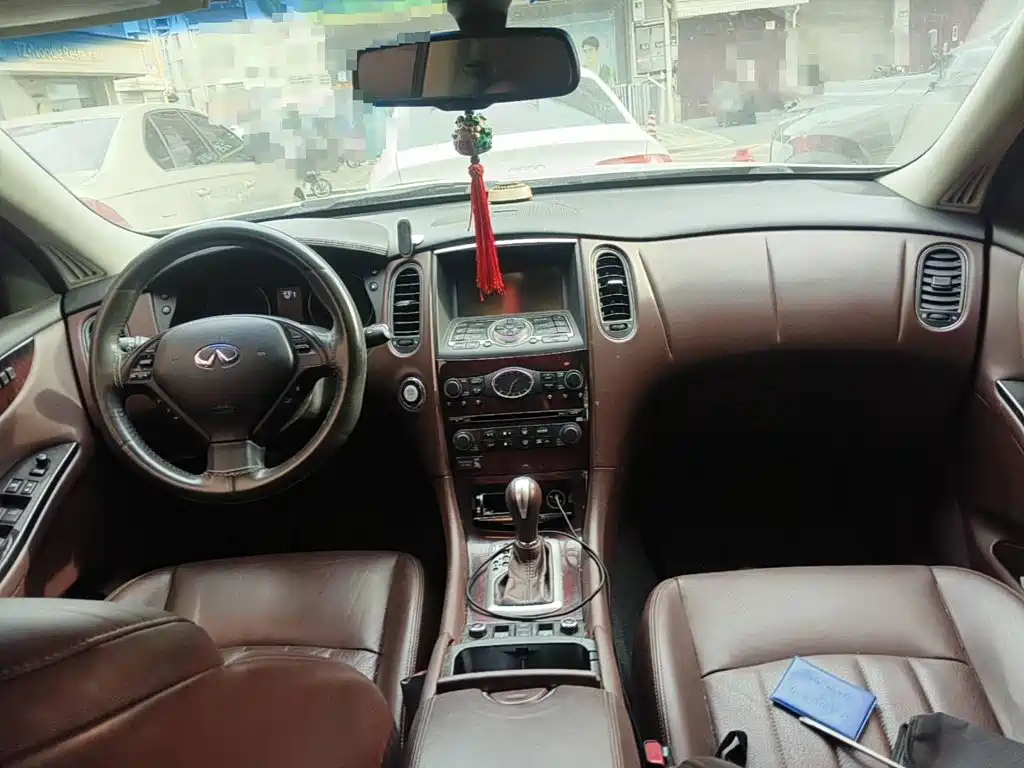 Infiniti QX50 (Import) 2015 2013 2.5L 2WD Elegance