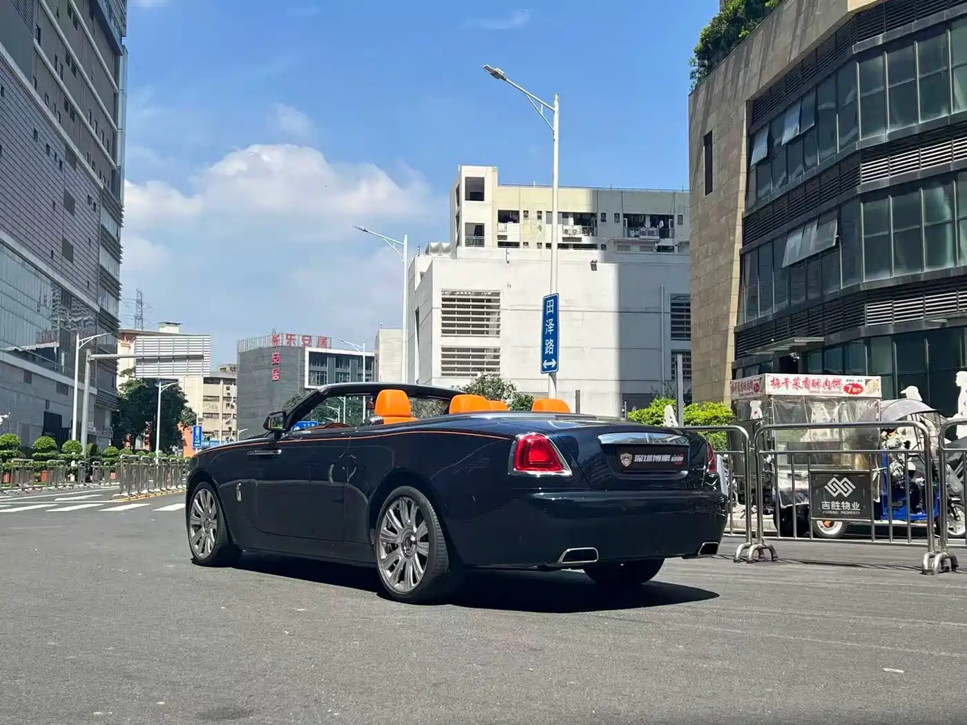 Rolls-Royce Dawn 2017 2018 6.6T Standard