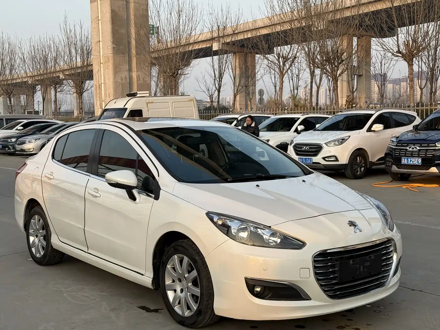 Peugeot 308 2014 Model Joy Edition Classic 1.6L Automatic Trend Style фото 10